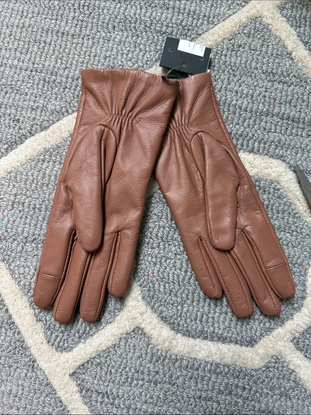 Kate Spade Cognac Goat Leather Spade Logo Gloves Brown Size S NWT